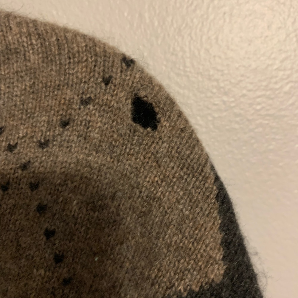 Sweater - Picture 4 of 5